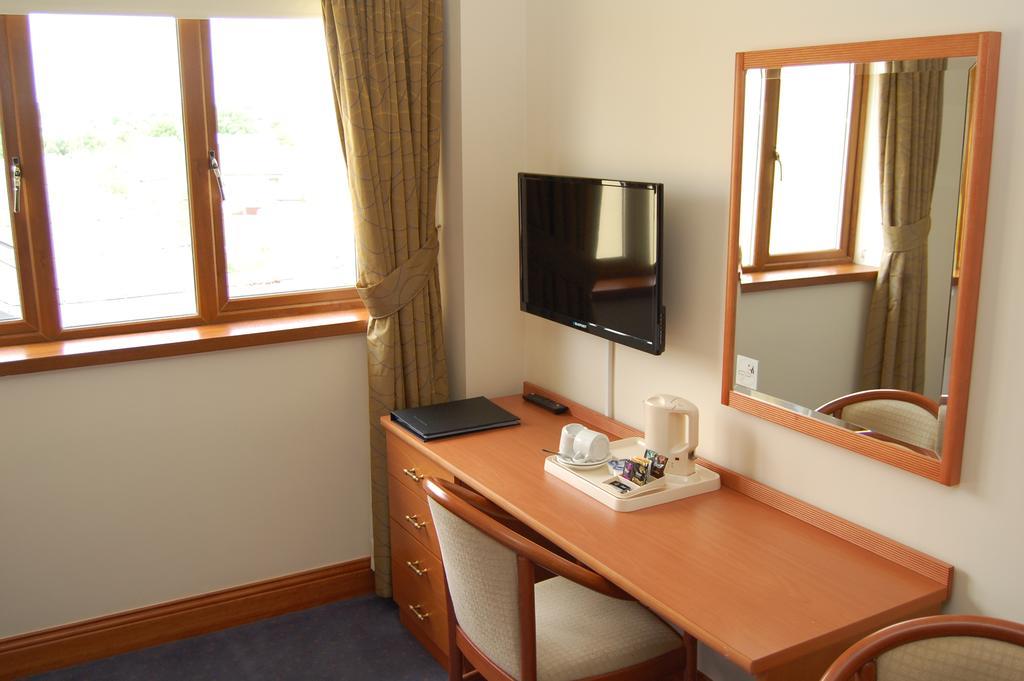 Leitrim Marina Hotel Carrick on Shannon Eksteriør bilde