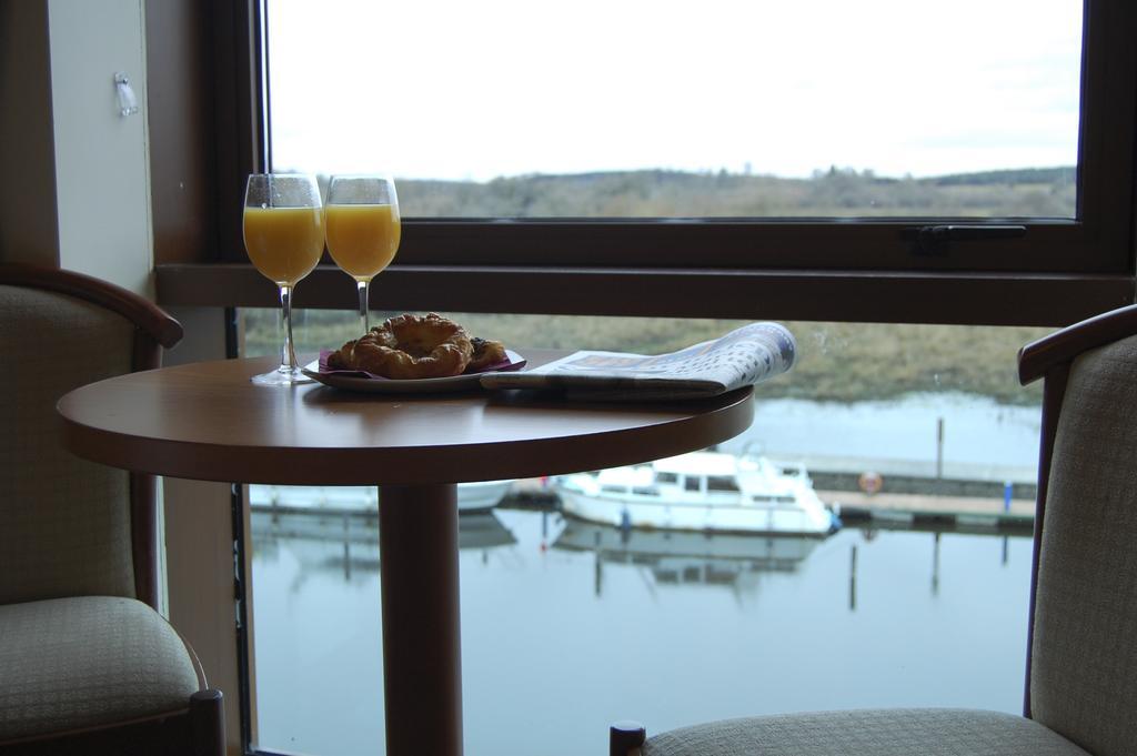 Leitrim Marina Hotel Carrick on Shannon Eksteriør bilde